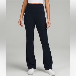 Groove Super-High-Rise Flared Pant *Nulu